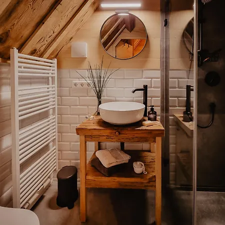 Gemuetlicher Schwarzwaelder Kornspeicher Korni Am Griesbachhof Hébergement de vacances