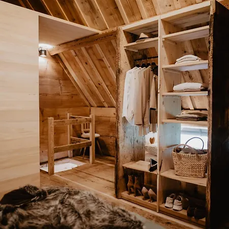 Gemuetlicher Schwarzwaelder Kornspeicher Korni Am Griesbachhof Hébergement de vacances Titisee-Neustadt